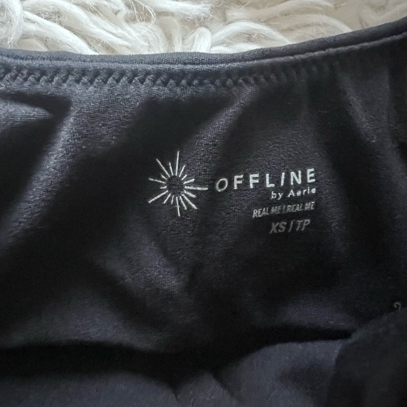Black Offline by Aerie Sports Bra - Picture 3 of 6